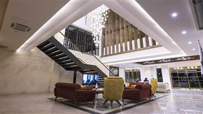 لابی هتل کتیبه همدان لابی هتل کتیبه همدان